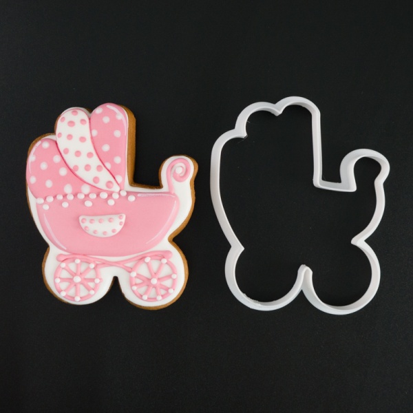 Вырубка для пряника "Коляска" пластик, 10 см