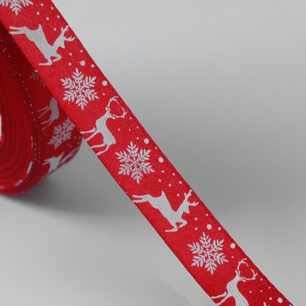 Лента атласная «Олени», 15 мм, 23 ± 1 м, цвет красный