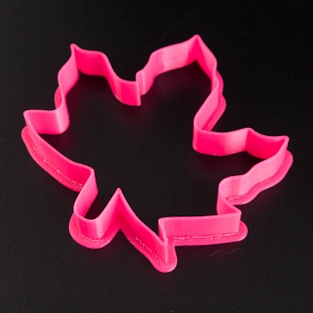 Вырубка для пряника  «Кленовый лист большой» пластик, 11 см