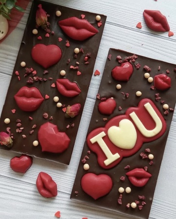 Форма пластиковая для шоколада "Love you"