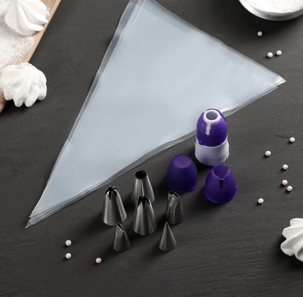 Набор кондитерский Доляна «Радость», 13 предметов: 6 насадок, адаптер, мешок 30 см, цвет МИКС