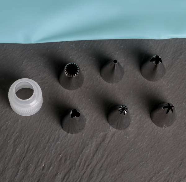 Набор кондитерский Доляна, 8 предметов: 6 насадок d=1,5 см, мешок 26 см, адаптер