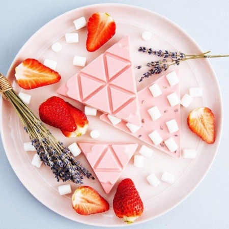 Шоколад Callebaut Strawberry со вкусом клубники 100 гр