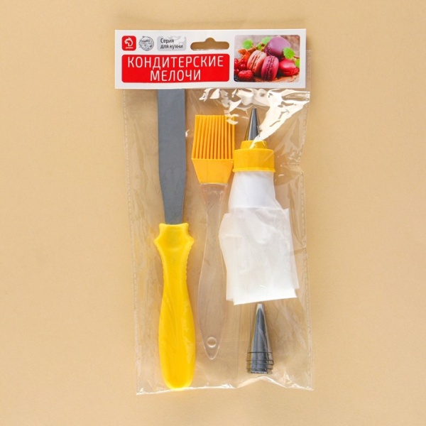 Набор кондитерский Доляна, 9 предметов: лопатка 23 см, кисть 17 см, 5 насадок, пакет и адаптер, насадки