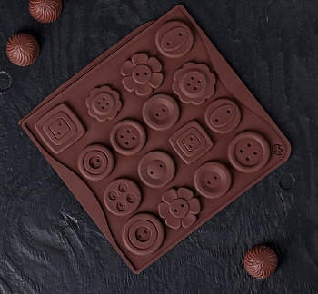 Форма для льда и кондитерских украшений Доляна «Пуговки», 17,4×16,5×0,4 см, 16 ячеек