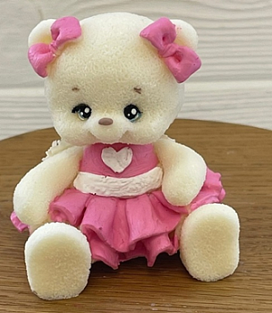 Фигурка из шоколадной глазури "Мишка", розовое платье