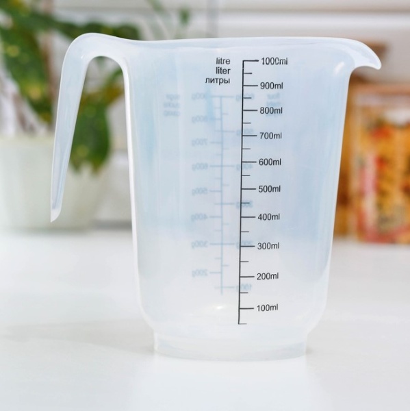 Кувшин мерный прозрачный 1 л